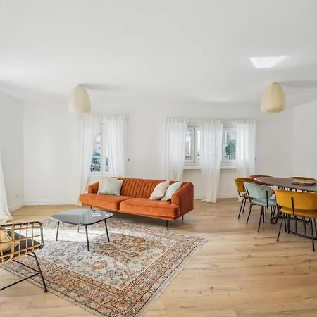 Maison Moderne Parisienne