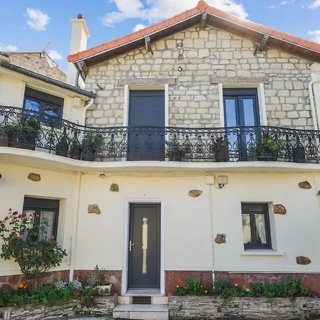 Maison Moderne Parisienne